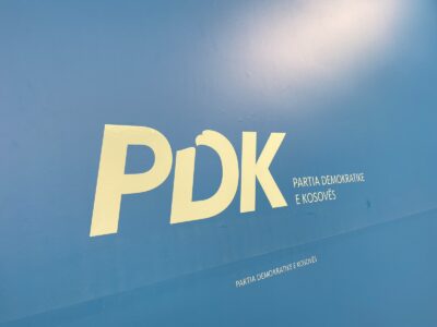 PDK në Pejë shpall kandidaturën e Arta Nallbanit për kryetare: Garojmë të vetëm, pa pazare politike