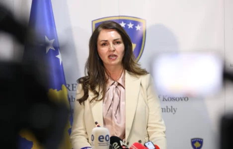 Nagavci: Ia kemi ofruar 30 nënshkrime Vjosa Osmanit, i ka refuzuar