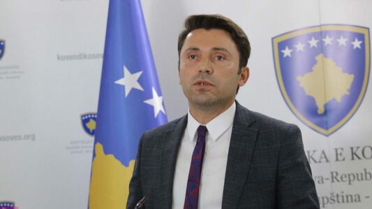 Nis shqyrtimi i amandamenteve për zgjedhjen e Presidentit nga populli
