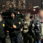 ABC News publikon foto të reja të Maduros dhe gruas së tij gjatë transferimit në SHBA