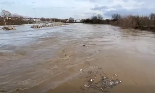 Vërshimet në lumenjtë e Kosovës, IHMK: Disa lumenj ende me rritje të lehtë