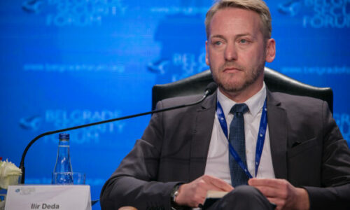 Deda: “Aleanca politike” nuk nënkupton heshtje përballë shkeljeve të Kushtetutës