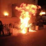 Molotovi para kryeministrisë, merr flakë një protestues