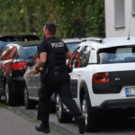 Policia gjermane detyrohet ta plagosë 17 vjeçarin nga Kosova që dyshohet se theri me thikë mësuesen: S’ka më rrezik