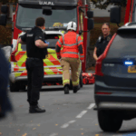 Incident afër një sinagoge në Manchester: Katër të plagosur, i dyshuari qëllohet nga policia