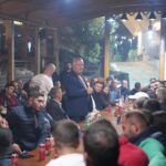 “Gadimja ec përpara”- Imri Ahmeti mban tubim në fshatin Gadime të Lipjanit