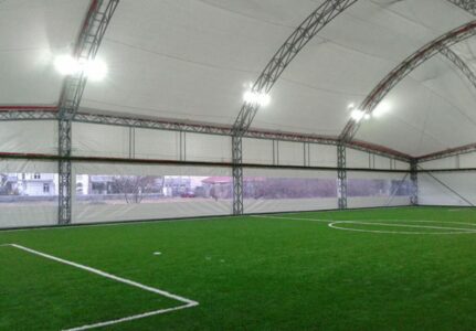 E dhimbshme: Topi e goditi në gjoks teksa luante futboll, vdes 42-vjeçari shqiptar