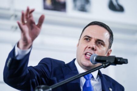 Abdixhiku: Kurti doli në foltore e tha se Serbia po e do LDK-në, nuk ia falim – i kemi ndihmuar për temat me interes