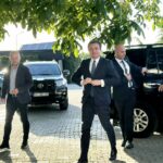 Qeveria “Kurti” bleu mbi 1.3 milionë € vetura zyrtare në 6-mujorin e parë të këtij viti