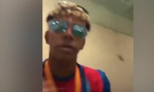 Yamal e ndali shpejt “LIVE”-n pasi kuptoi çfarë po xhironte nga dhomat e zhveshjes