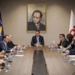 Të hënën sy e vesh nga LDK-ja – A do t’ia japë partia “zarfin e zi” Lumir Abdixhikut?
