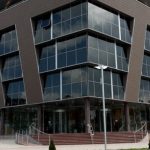 Milionat e humbur nga kontratat kolektive: Komunat kërkojnë përgjegjësi nga Qeveria