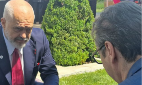 Martens paralajmëron shkrimin në FAZ: Rama dhe Vuçiq me nismë të përbashkët për çështjen e zgjerimit të BE’së