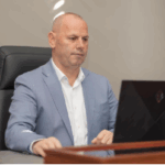 Lladrovci: Askush s’mund të më largojë nga PDK-ja, e kam bërë krenare partinë