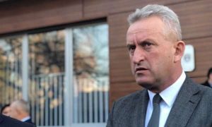 Qalaj për kërcënimin me bombë në Kuvend: Duhej të evakuohej edhe Qeveria