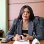 Krasniqi i reagon deputetes së VV-së: Sa më parë të largohen nga pozitat shtetërore këta amaterë politik
