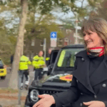Ish-hulumtuesja e Tribunalit të Hagës, Nevenka Tromp i bashkohet motoristëve në Hagë
