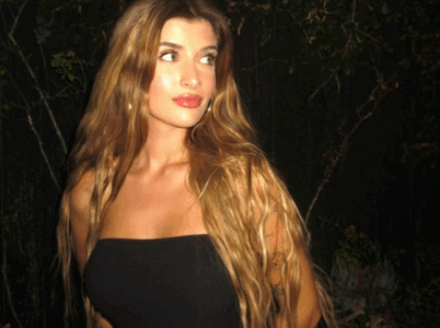 Vajza e çiftit të famshëm befason me deklaratën: S’i paguaj faturat, janë të bëzdisshme!