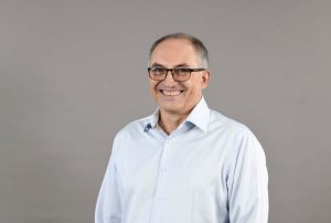 Shaqir Totaj prezanton master-planin për 2 mijë vendparkingjet e reja në Prizren