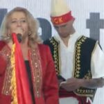 Shkurte Fejza me “Mora fjalë” çon në këmbë Tiranën