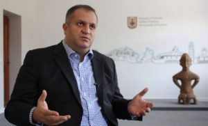 Shpend Ahmetit i ngrihet aktakuzë, i ‘fshehu’ afër 180 mijë euro