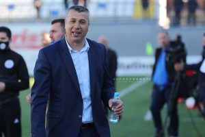 Batatina premton se Llapi do të kthehet, i godet rëndë kritikët