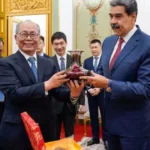 Kina i thotë Amerikës: Lirojeni menjëherë Maduron