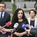 Kosova paguan shtrenjtë për ‘egot’ e liderëve