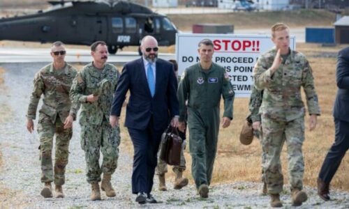 Sulmohet ambasada e SHBA’së në Riad nga dronët, publikohen pamjet