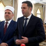 Afati i Presidentit, Abdixhiku arrin në Kuvend për takim me Kurtin