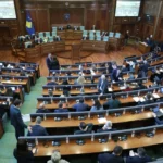 S`dihet a ka seancë, mblidhen grupet parlamentare të VV`së e PDK`së