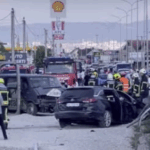 Policia për aksidentin e rëndë: Kamioni dyshohet se goditi katër vetura – tre të lënduar, dy prej tyre rëndë