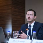 Krasniqi kritika partive: Si lejojnë individë që akuzojnë UÇK`në të mbajnë ligjërata patriotike?