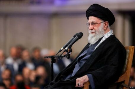 Kush është ajatollah Ali Khamenei?