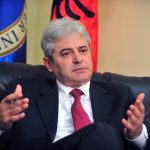 Ali Ahmeti ia thotë troç Albin Kurtit se ndërhyu në zgjedhjet në Maqedoni