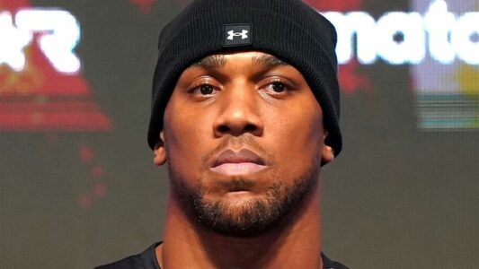 Anthony Joshua drejt tërheqjes nga boksi