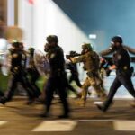 Trump urdhëron vendosjen e trupave në Portland dhe objektet e ICE-së