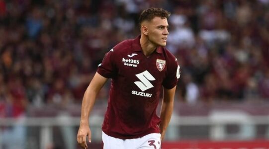 Skuadra e La Ligës fillon negociatat për Asllanin