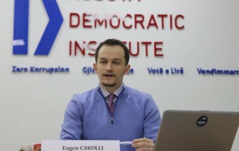 33 nënshkrimet e Nagavcit dhe terreni i pashkelur i Haxhiut, Cakolli i drejtohet me ironi dy zyrtareve nga VV