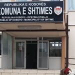 Arrestohet një person në Shtime pasi me sëpatë kanosi punonjësit komunalë