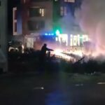 Marrin flakë disa kabllo elektrike në Klinë, intervenojnë zjarrfikësit