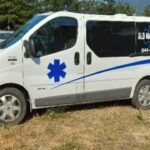 Autoambulanca me targa të Serbisë hyn ilegalisht në Kosovë, shoqërohen në polici shoferi, pasagjeri dhe dy pacientë