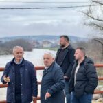 Elezaj: Situata nga reshjet në Klinë mbetet e ndjeshme edhe në ditën e tretë, familjet pranë lumenjve evakuohen