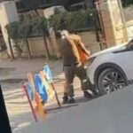 E tmerrshme: Shoferi kosovar sulmon një punëtor në Ferizaj, vetëm se nuk e linte të kalonte në një rrugë të mbyllur