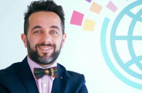 Muharremi: Albin Kurtin e korruptoi dëshira për pushtet absolut