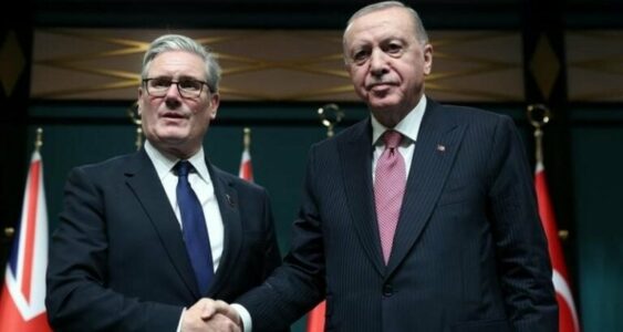 Erdogan dhe Starmer flasin për përshkallëzimet në Lindjen e Mesme