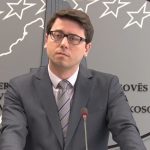Hekuran Murati iu kapet OSHP’së që pezulloi tenderin 137 milionësh të KEK, e quan “institucion të kapur”