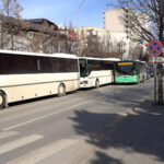 Komuna e Prishtinës kundërshton kompanitë e autobusëve të Podujevës: S’do të lejohet kthimi nga Xhamia e Llapit