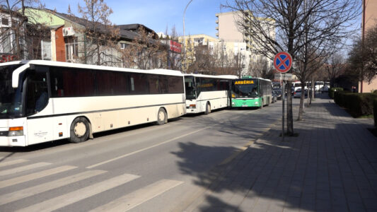 Kthimi nga Xhamia e Llapit, Komuna e Prishtinës kundërshton kompanitë e autobusëve të Podujevës: S’do të lejohet