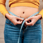 Cilat zakone duhet të ndaloni për të ulur dhjamin rreth barkut?